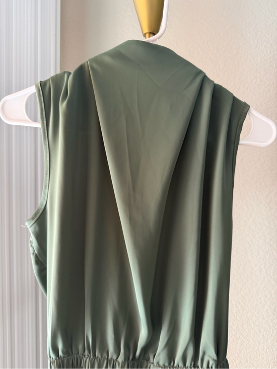 Unknown Dresses & Skirts - Olive Green Sleeveless Women's Dress, Size Medium